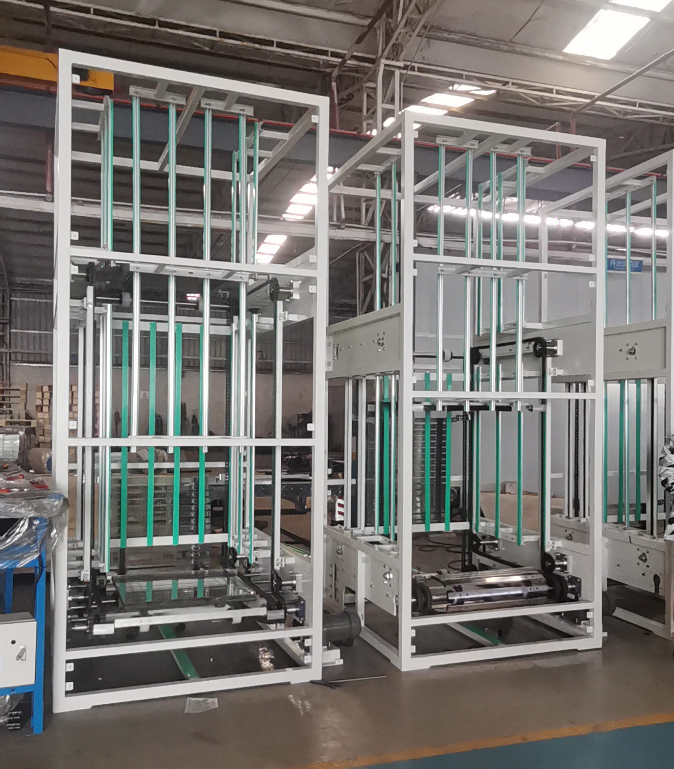 往復(fù)式提升機